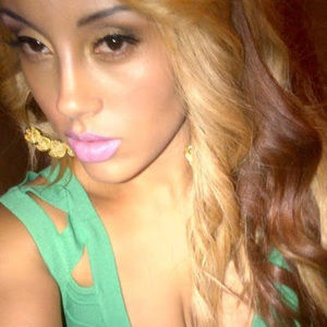 Meet your Posher, Yaya